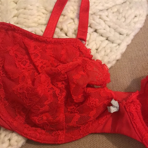 *B2G1FREE* Victoria Secret ❤️ Lace Bra - Picture 2 of 3